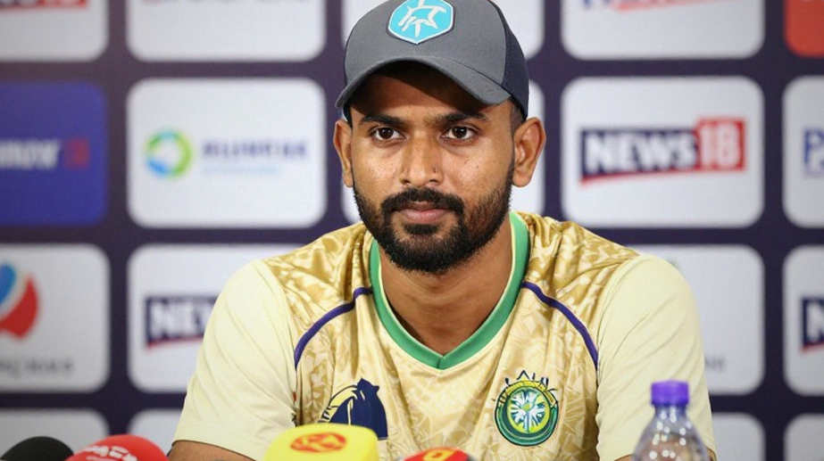 ১১১-এর আলোয় ২০২৭: চতুর্থ ইনিংসের সেঞ্চুরি আর পঞ্চাশ ওভারের গড় আফগান ব্যাটিংয়ের আসল প্রশ্ন কোথায়