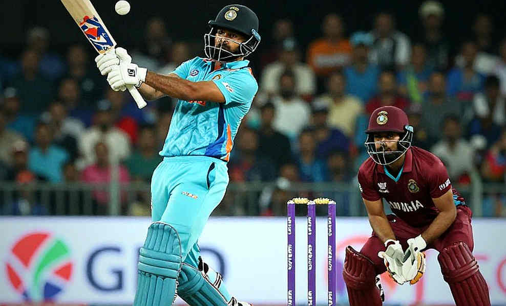 নতুন বলের জানালা: এশিয়ার ওয়ানডে ফাইনাল আসলে যেখানে হারায় নতুন বলের জানালা: এশিয়ার ওয়ানডে ফাইনাল আসলে যেখানে হারায়