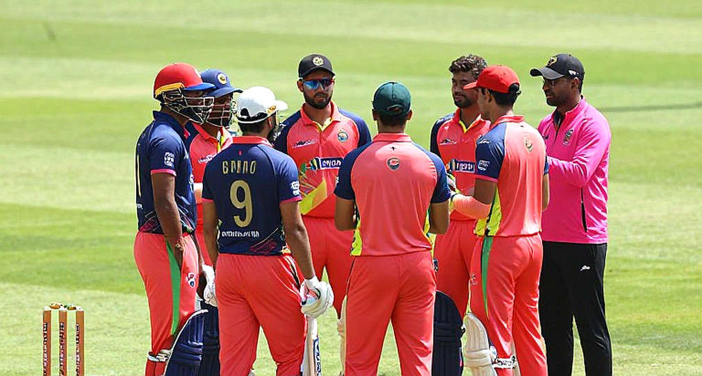 ২৪ টেস্টের হিসাব, তিন দিনের হাতে: ওঝার নেতৃত্বে ভারতের নির্বাচক কমিটির নতুন ব্যাটন