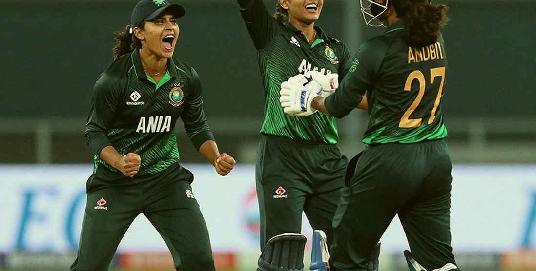 Pakistan's Batting Collapse on Rawalpindi's Flat Deck: Shaheen's '50-60 Percent' Admission