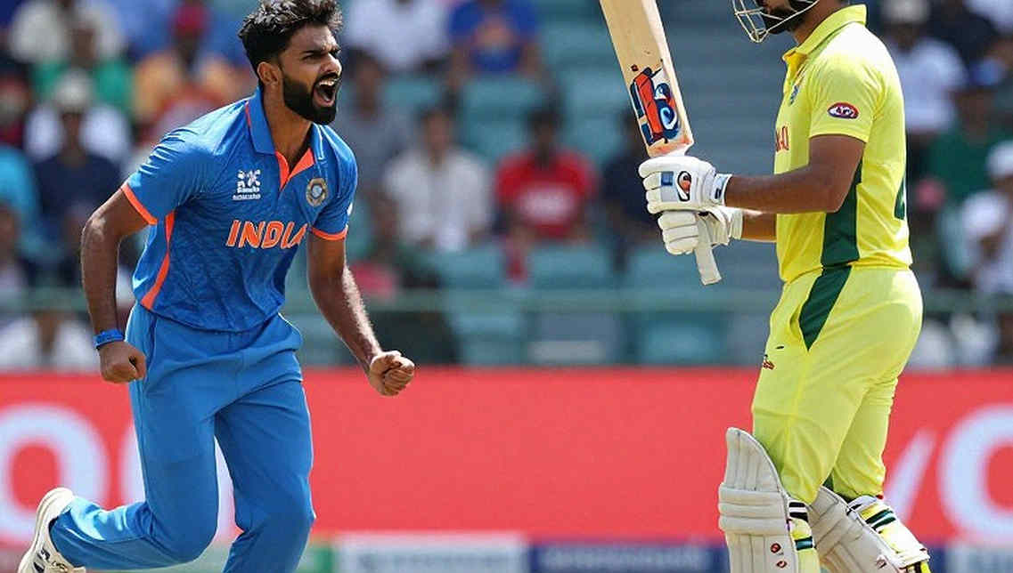 ছয় ওভারের খাতা: বিপিএলের পাওয়ারপ্লে নিয়ে হাতে-লেখা অডিট, আর যে তিনটি কলাম ফাঁকা পড়ে ছিল ছয় ওভারের খাতা: বিপিএলের পাওয়ারপ্লে নিয়ে হাতে-লেখা অডিট, আর যে তিনটি কলাম ফাঁকা পড়ে ছিল