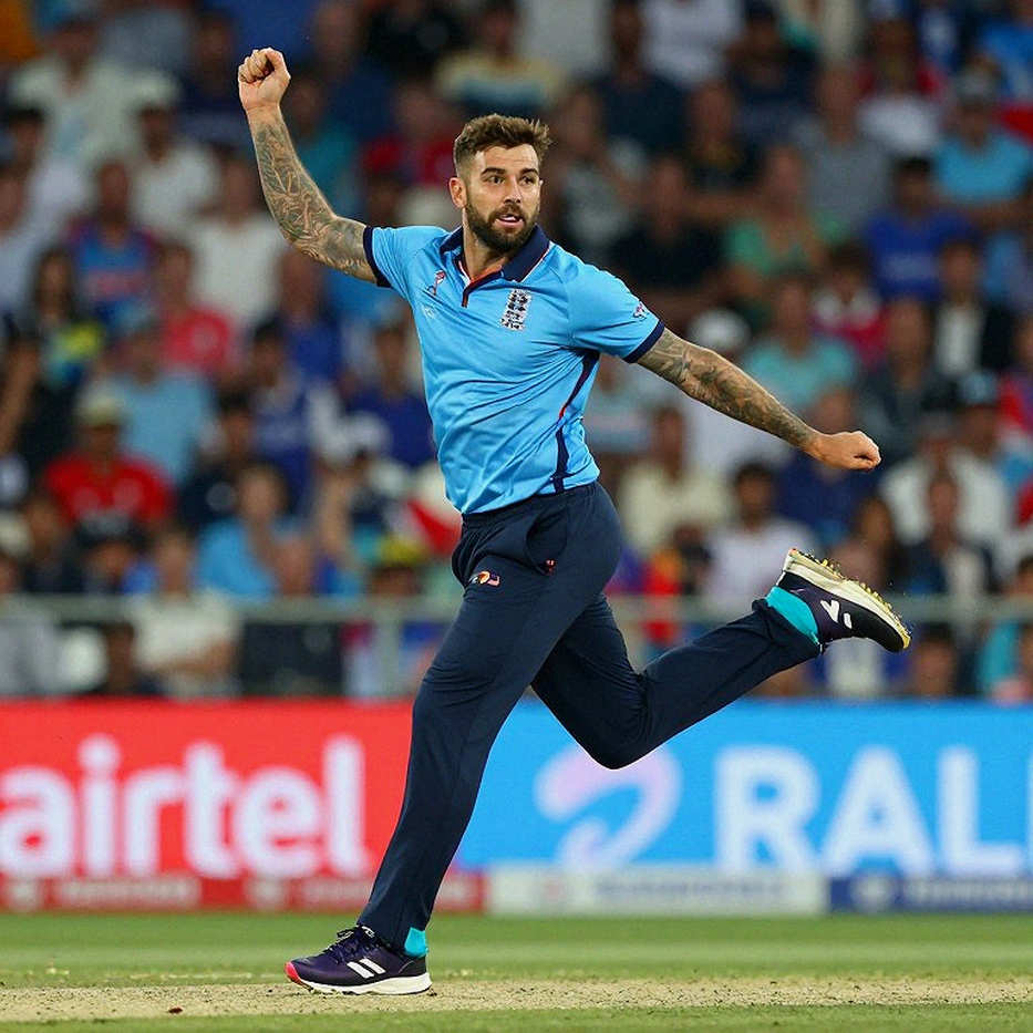 Empty Information Points: Cricket Transfer Data's Verification Crisis and the Limits of Blockchain Empty Information Points: Cricket Transfer Data's Verification Crisis and the Limits of Blockchain