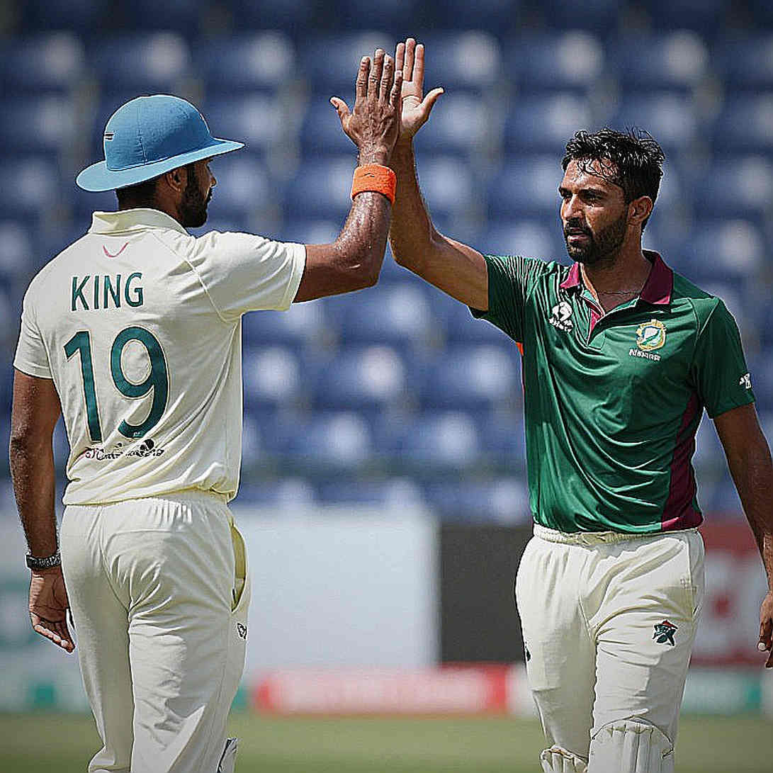 ১০,০০০ টেস্ট রান: 'দ্রুততম' শব্দের পেছনে যে ইনিংস-হিসাব আর যুগ-পক্ষপাত লুকিয়ে আছে