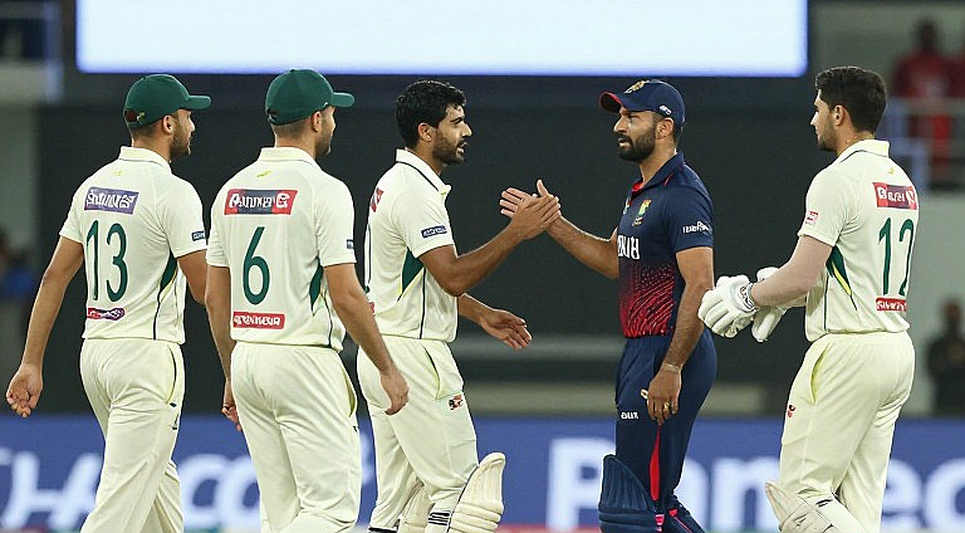 ৪৫ ওভার, ১৩১/২, ২১৫ রান পিছিয়ে: রহমত-মালিকের ধৈর্য আর ফলো-অনের পনেরো রানের হিসাব