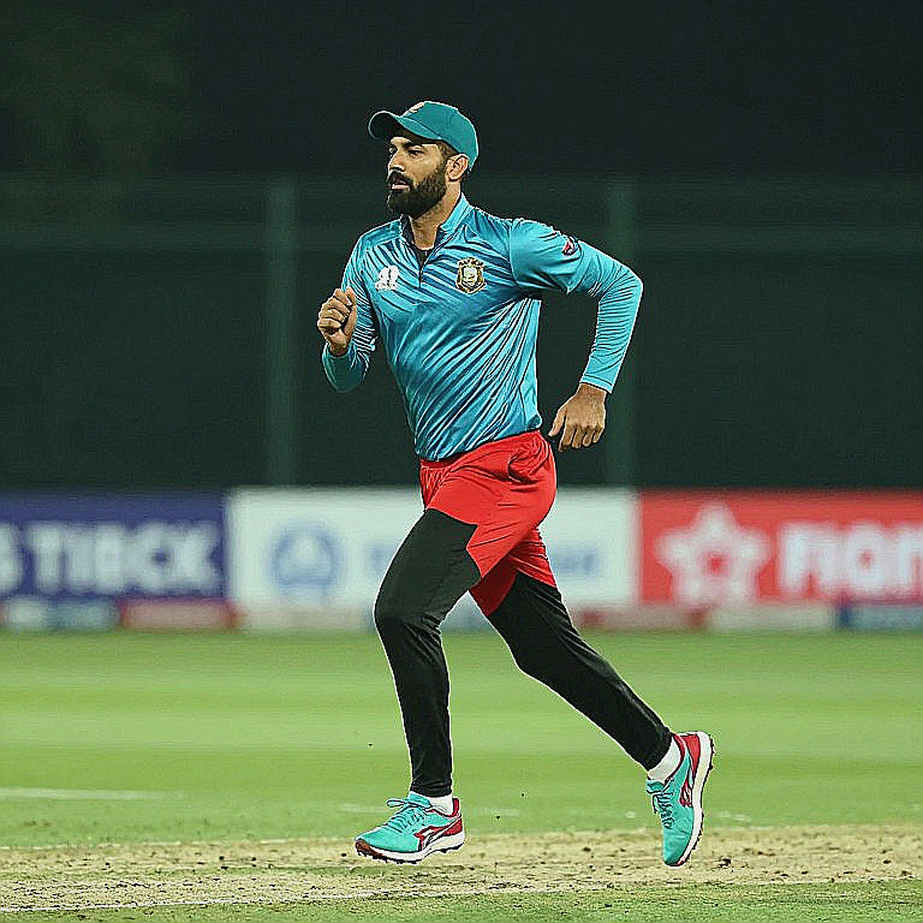ব্রেন্ডন টেলর: ৬,৬০০ রানের খাতা, ৪০ বছরের বয়স আর ২০২৭-এর ঝুঁকিপূর্ণ বাজি ব্রেন্ডন টেলর: ৬,৬০০ রানের খাতা, ৪০ বছরের বয়স আর ২০২৭-এর ঝুঁকিপূর্ণ বাজি