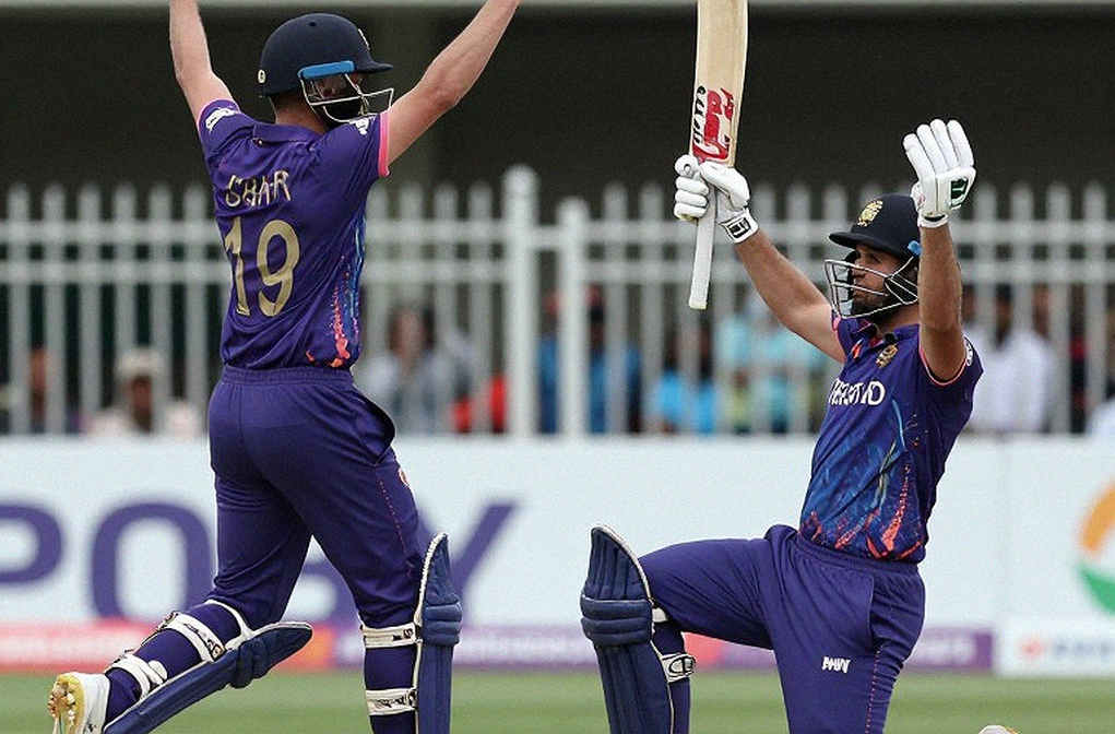 The Blockchain Ledger and Cricket's Review Book: An Immutable Account of Decisions The Blockchain Ledger and Cricket's Review Book: An Immutable Account of Decisions
