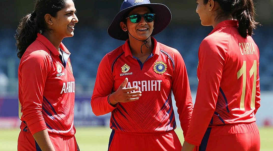 খালি খাতা, ভরা মাঠ: খুলনার মেয়েদের ক্রিকেট, ডেটার রাজনীতি ও অদৃশ্য আর্কাইভ খালি খাতা, ভরা মাঠ: খুলনার মেয়েদের ক্রিকেট, ডেটার রাজনীতি ও অদৃশ্য আর্কাইভ